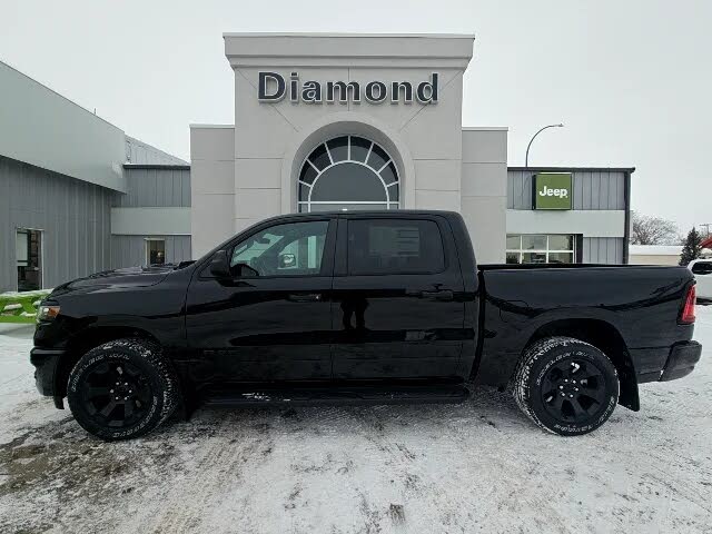 2026 RAM 1500 Express Crew Cab 4WD