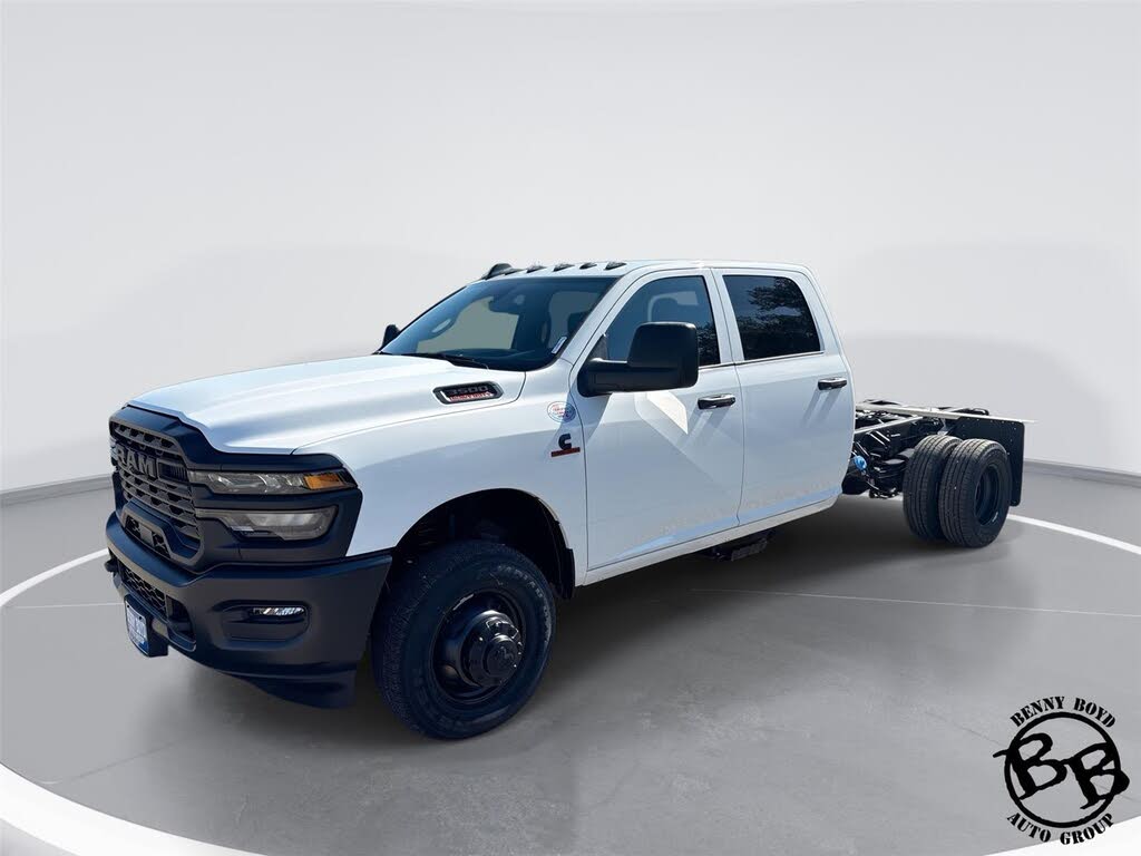 2026 RAM 3500 Chassis Tradesman Crew Cab LB DRW 4WD