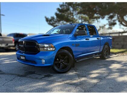 RAM 1500 Classic Express Crew Cab 4WD 2021