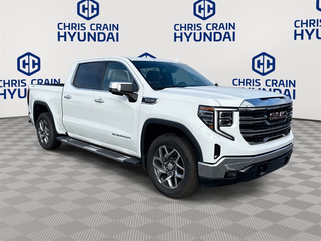 2022 GMC Sierra 1500 SLT Crew Cab 4WD