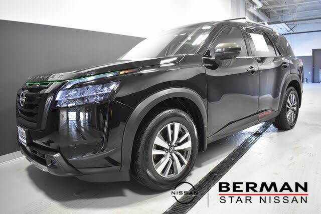 2022 Nissan Pathfinder SL 4WD
