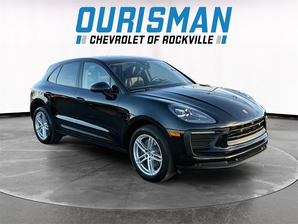 2022 Porsche Macan AWD