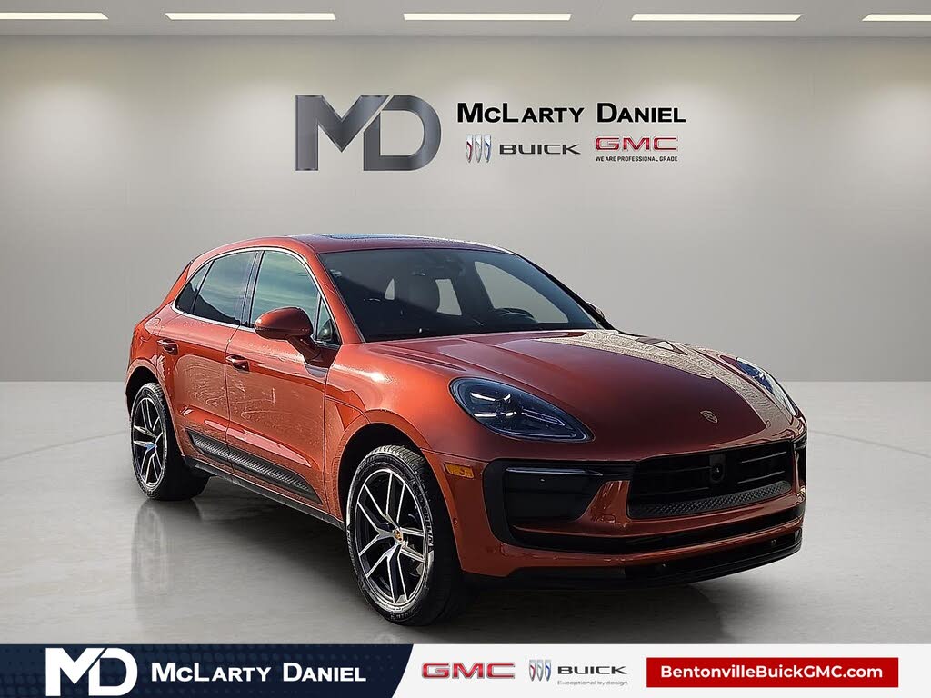 2023 Porsche Macan T AWD