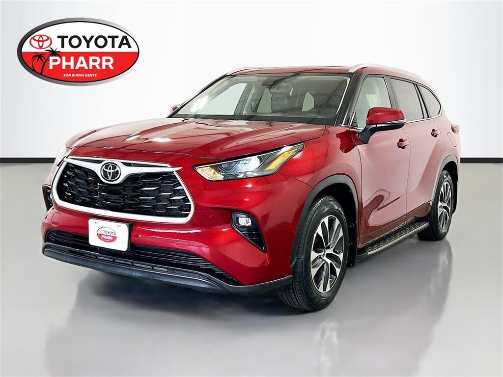 2024 Toyota Highlander XLE FWD