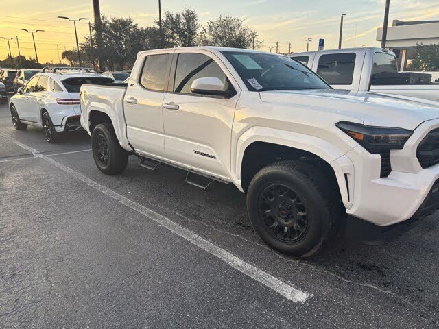 2024 Toyota Tacoma SR5 Double Cab 4WD