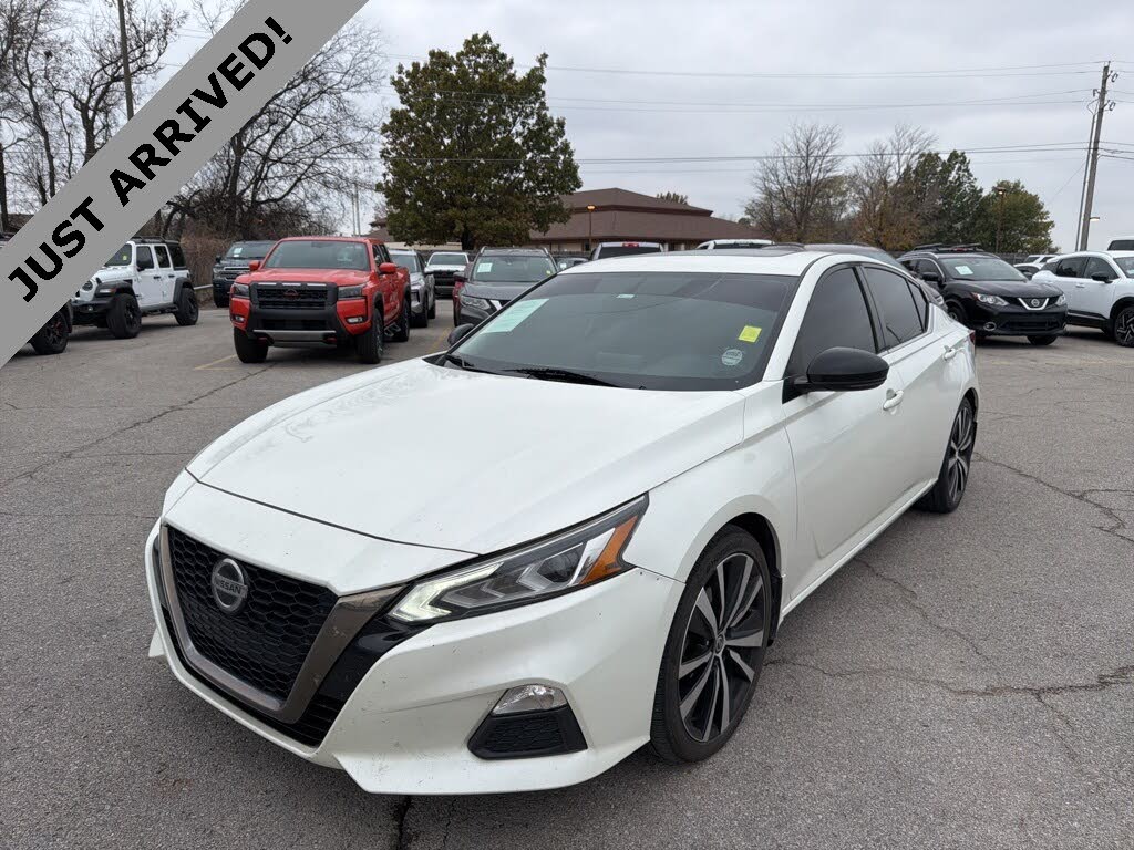 2019 Nissan Altima 2.5 SR FWD