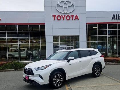 2020 Toyota Highlander Hybrid XLE AWD