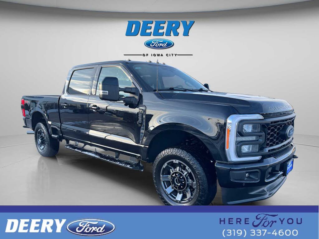 2023 Ford F-250 Super Duty Lariat Crew Cab 4WD