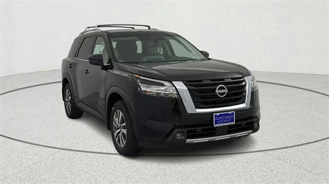 2023 Nissan Pathfinder SL FWD