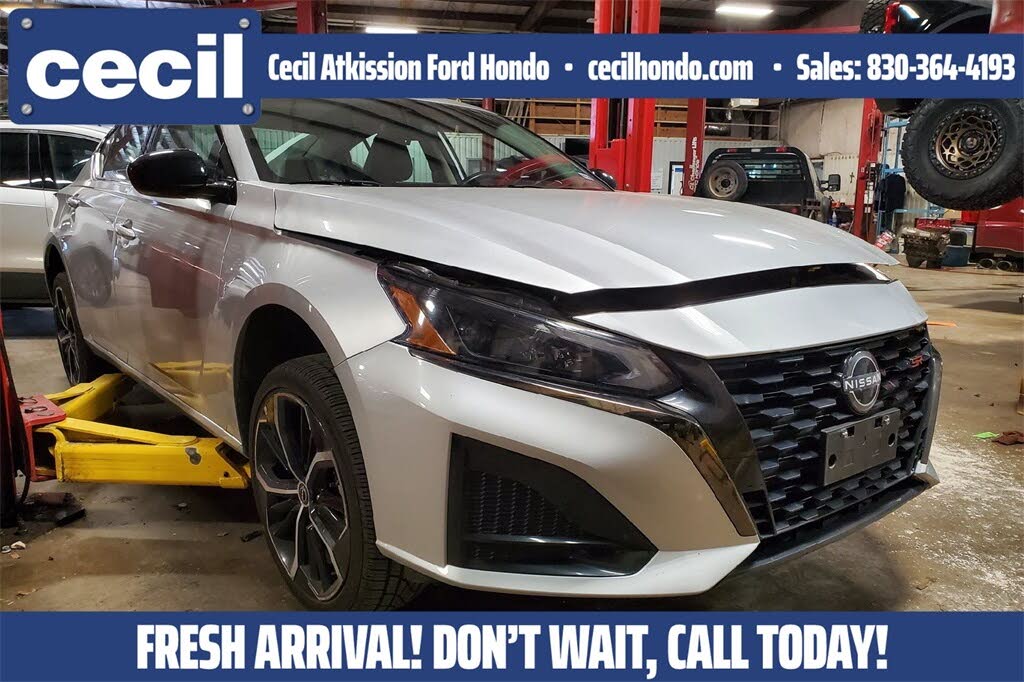 2024 Nissan Altima 2.5 SR FWD