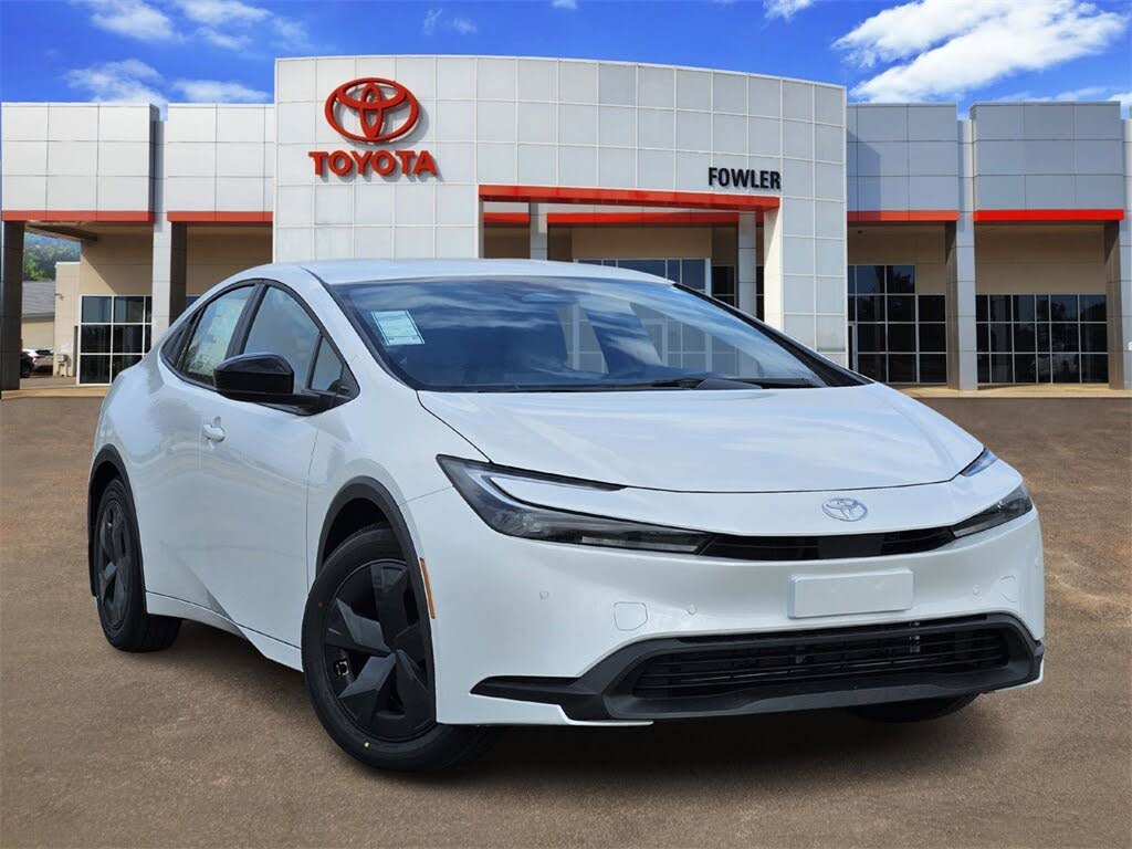 2026 Toyota Prius LE FWD