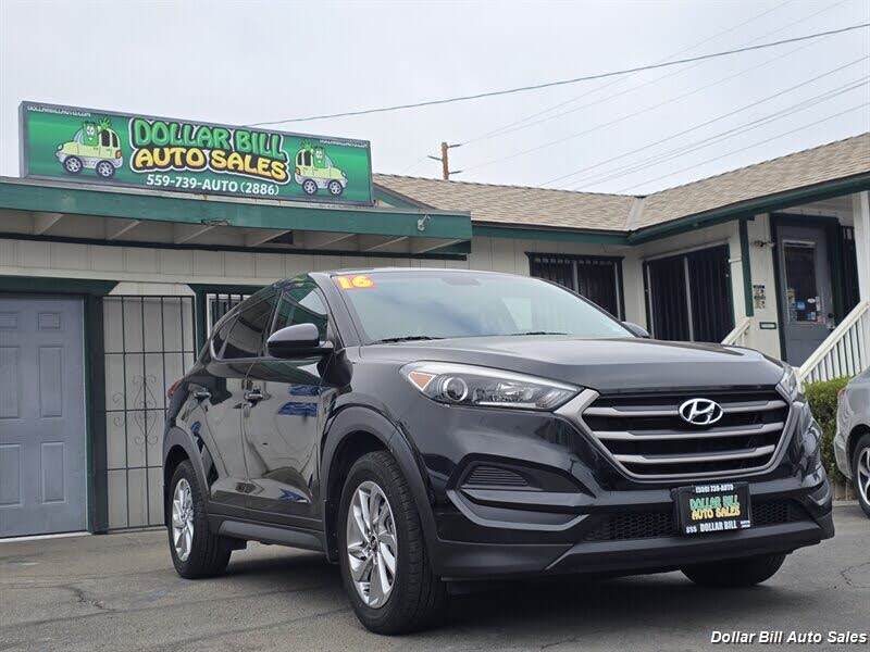 2016 Hyundai Tucson 2.0L SE FWD with Beige Seats