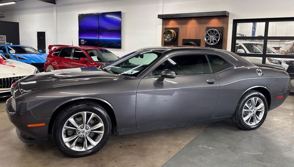 2020 Dodge Challenger SXT AWD