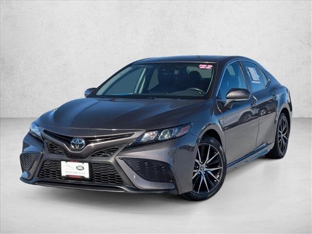 2022 Toyota Camry SE FWD