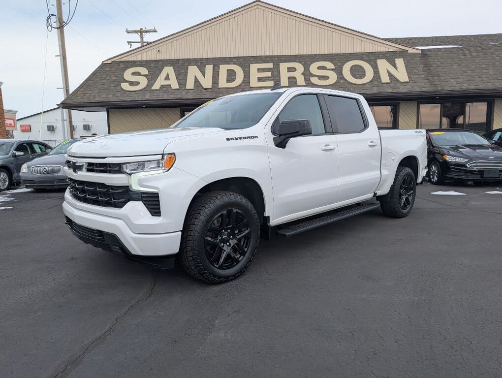 2023 Chevrolet Silverado 1500 RST Crew Cab 4WD