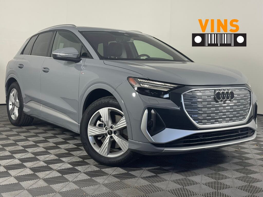 2024 Audi Q4 e-tron quattro Prestige 55