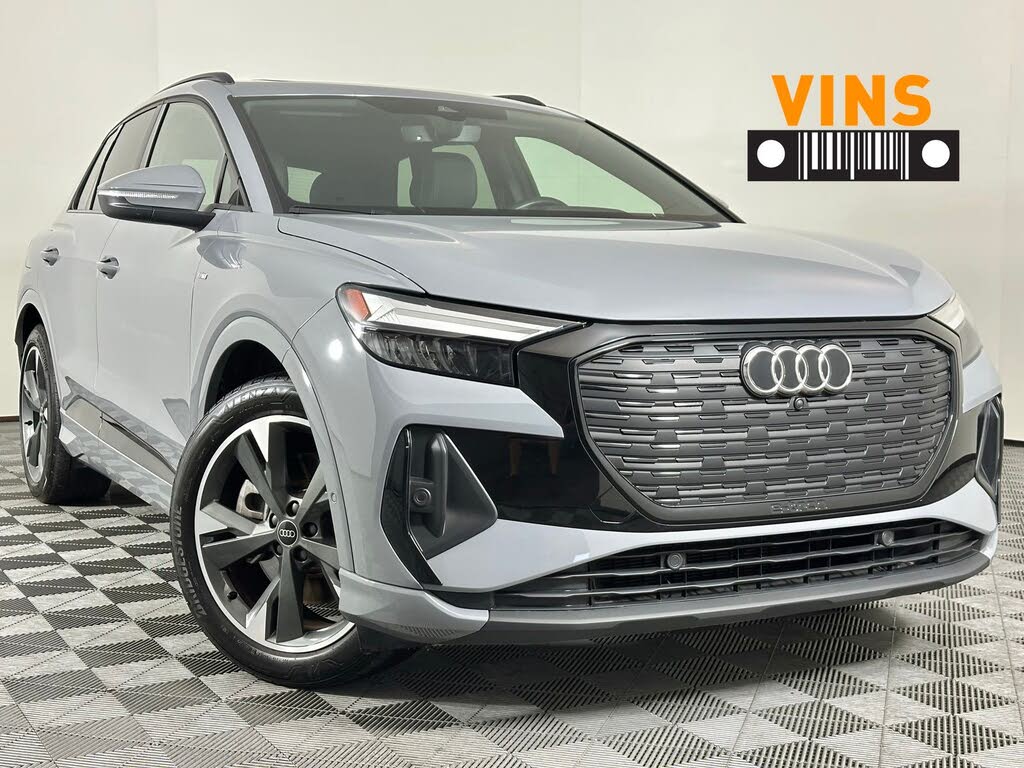 2024 Audi Q4 e-tron quattro Premium Plus 55