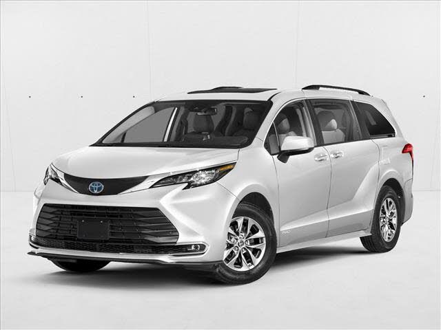 2024 Toyota Sienna XLE 7-Passenger FWD