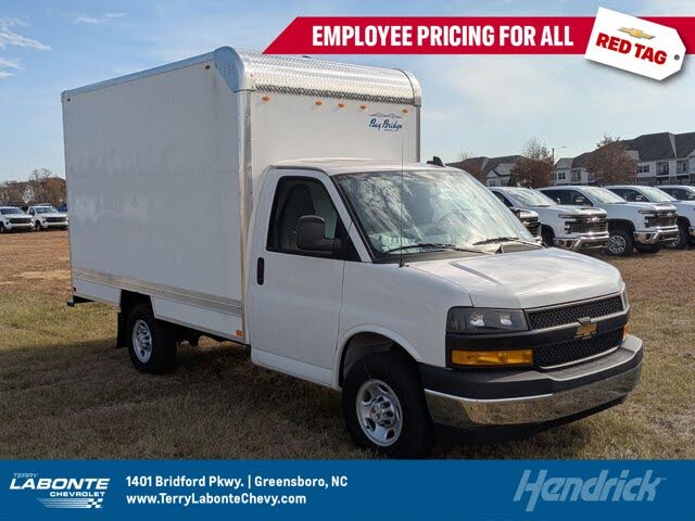 2025 Chevrolet Express Chassis 3500 Cutaway 139