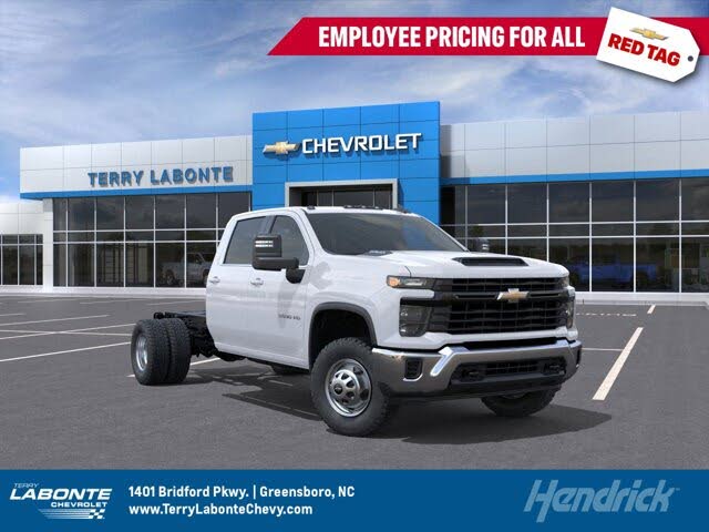 2025 Chevrolet Silverado 3500HD Chassis Work Truck Crew Cab 4WD
