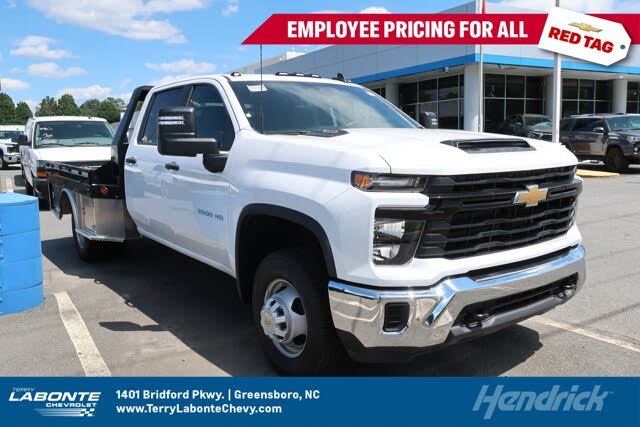 2025 Chevrolet Silverado 3500HD Chassis Work Truck Crew Cab RWD