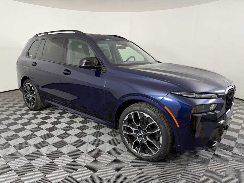 2026 BMW X7 M60i AWD