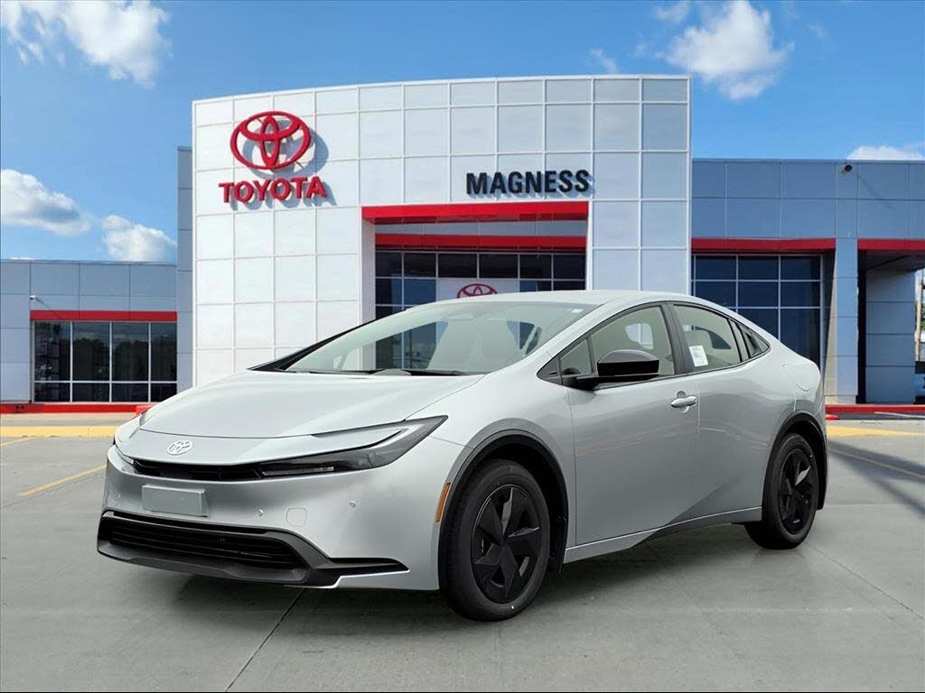 2026 Toyota Prius LE FWD