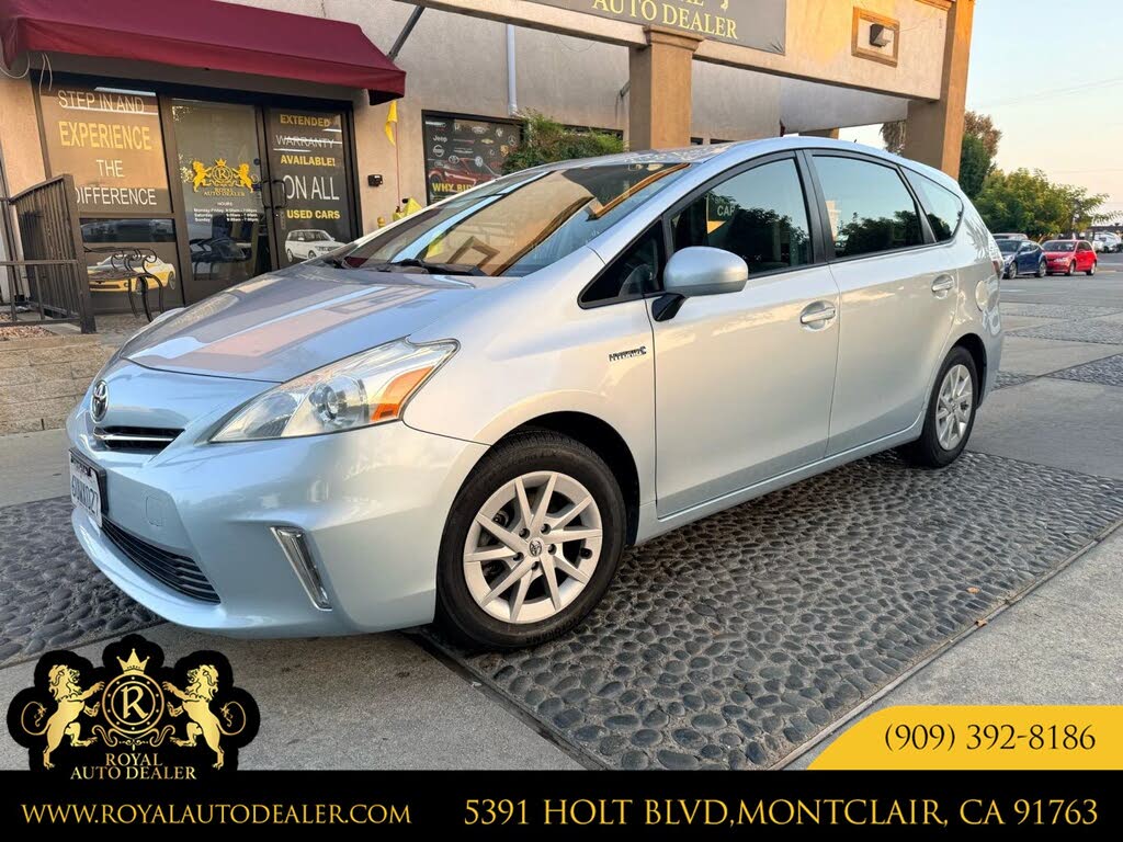 2012 Toyota Prius v Three FWD