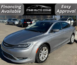 Chrysler 200 Limited Sedan FWD