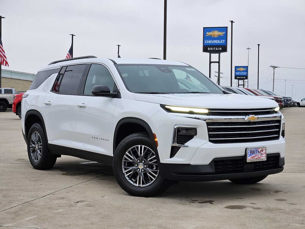 2026 Chevrolet Traverse LT FWD