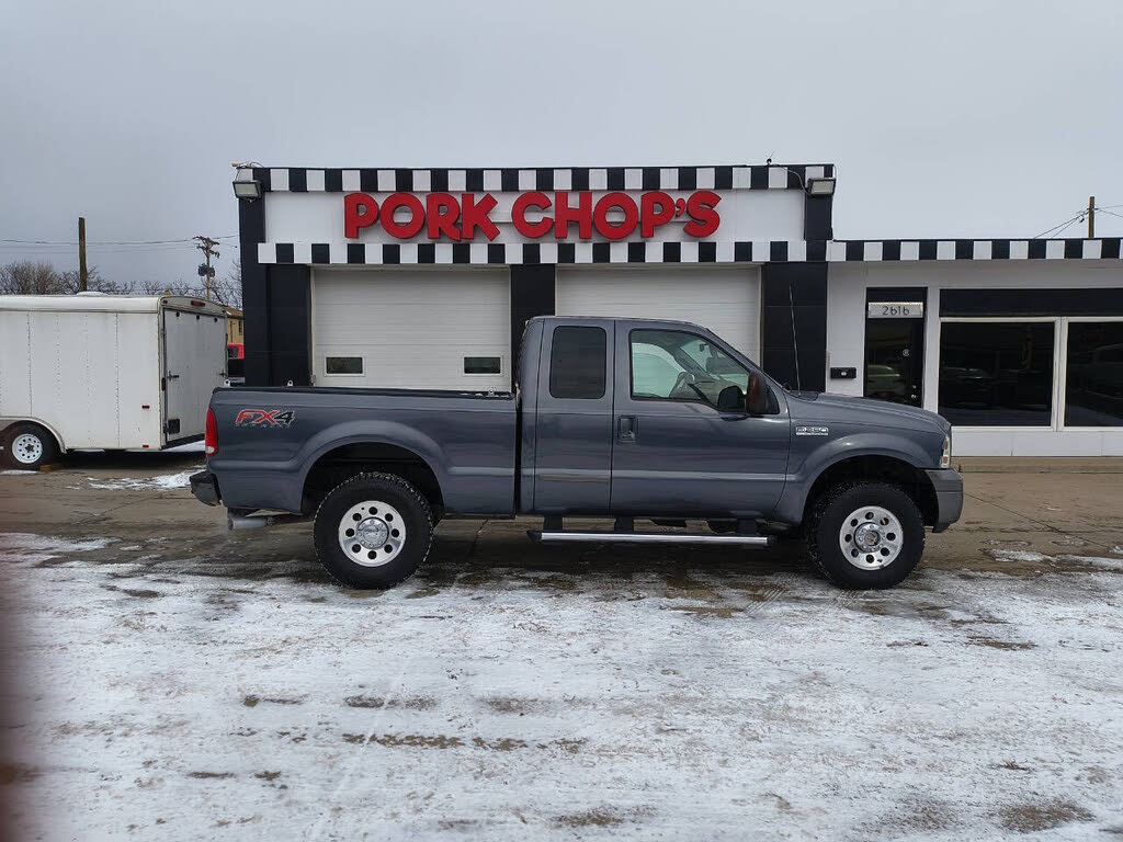 2005 Ford F-250 Super Duty XL Extended Cab 4WD