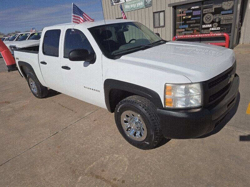 2011 Chevrolet Silverado 1500 LS Crew Cab 4WD