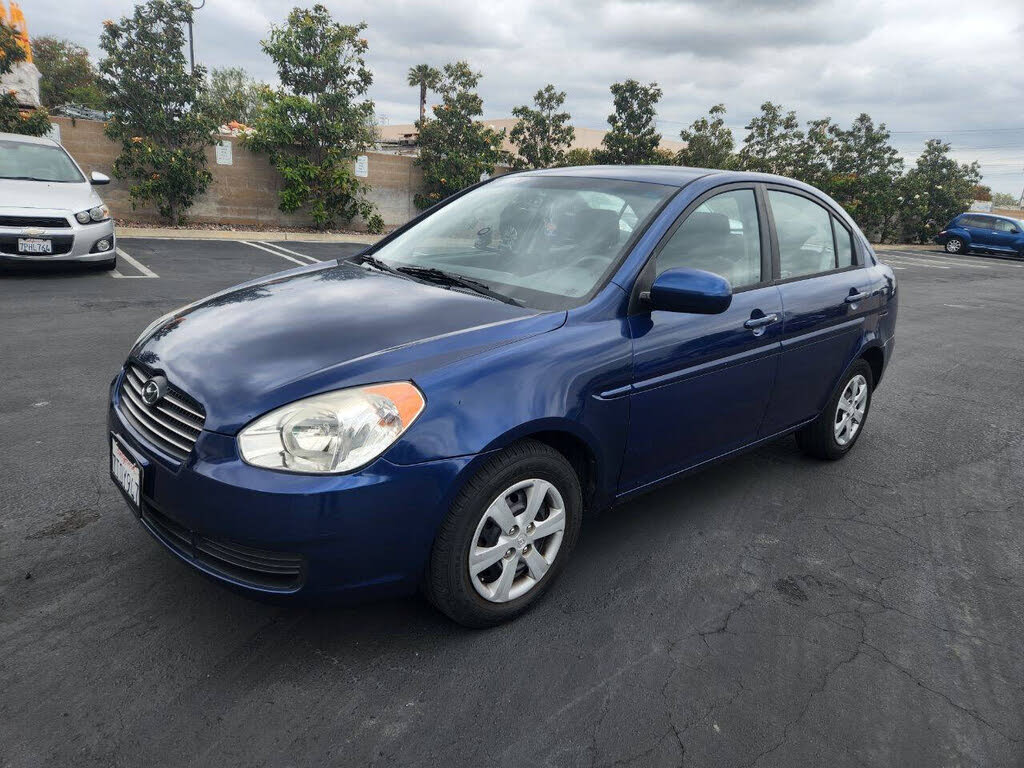 2011 Hyundai Accent GLS Sedan FWD