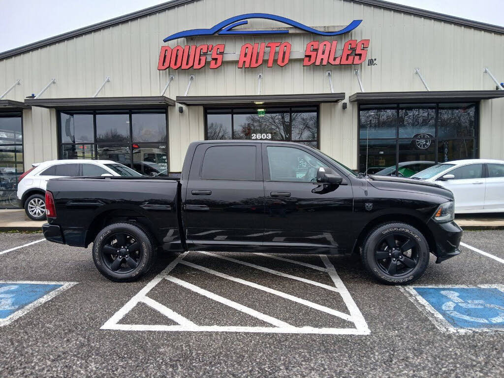 2015 RAM 1500 Tradesman Crew Cab 4WD