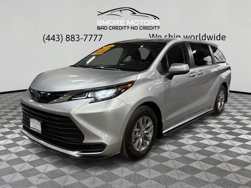 2021 Toyota Sienna LE 8-Passenger FWD