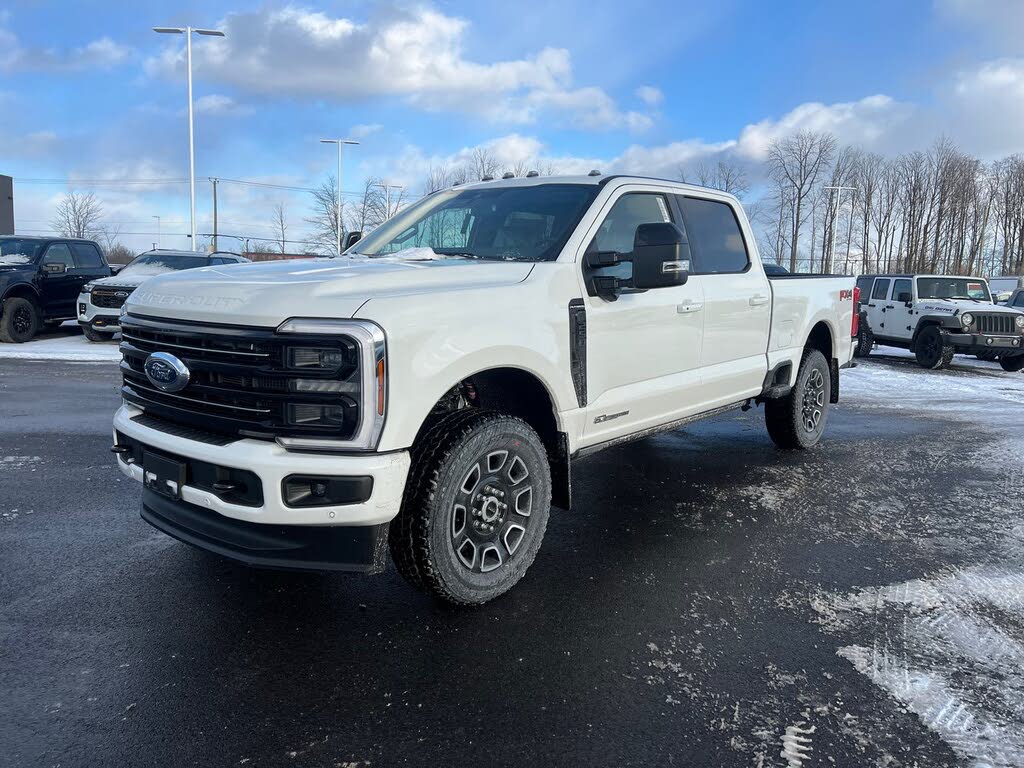 2026 Ford F-250 Super Duty Platinum Crew Cab 4WD