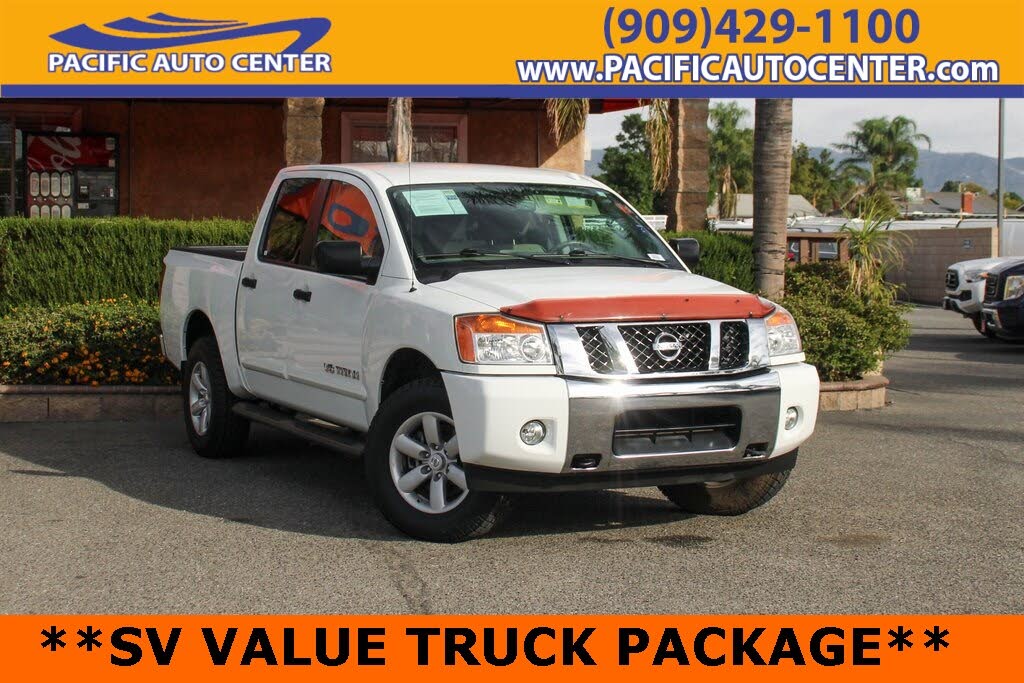 2013 Nissan Titan SV Crew Cab 4WD