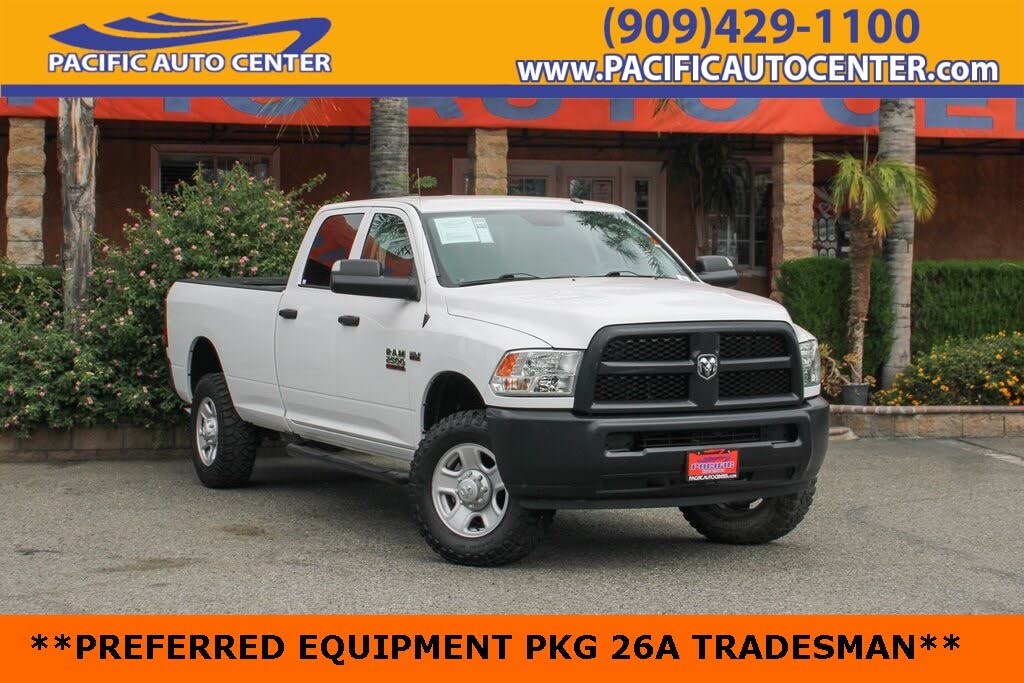 2017 RAM 2500 Tradesman Crew Cab LB 4WD