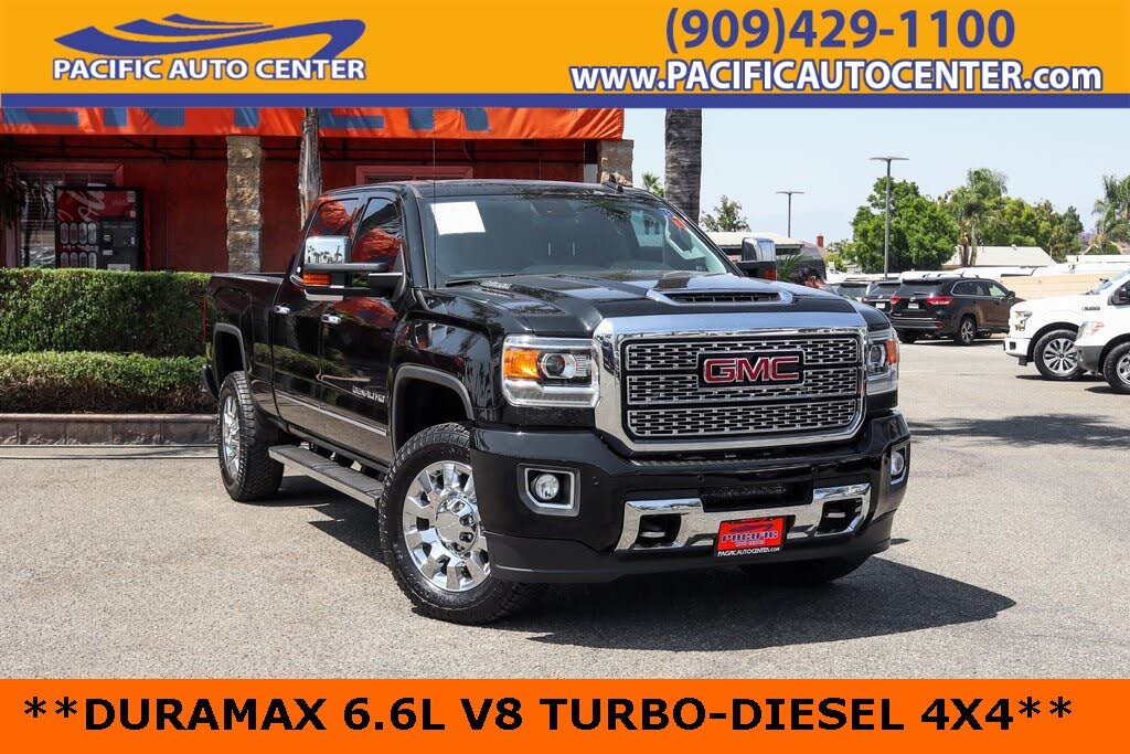 2018 GMC Sierra 2500HD Denali Crew Cab SB 4WD
