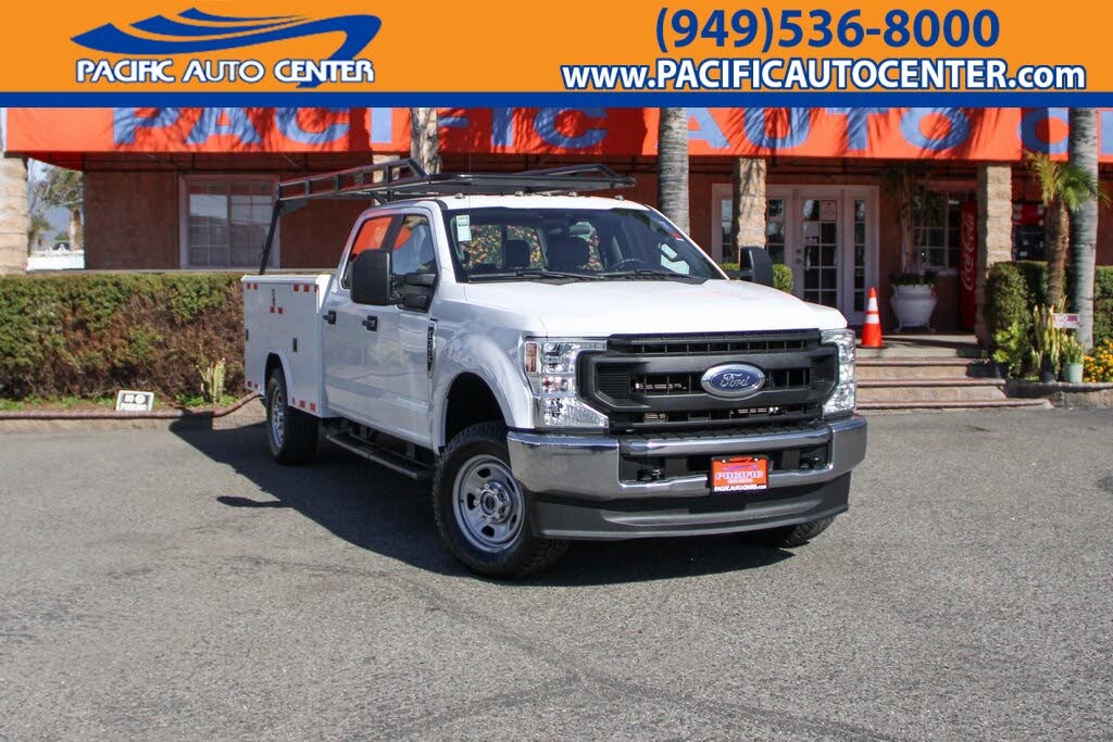 2021 Ford F-350 Super Duty Chassis XL Crew Cab 4WD