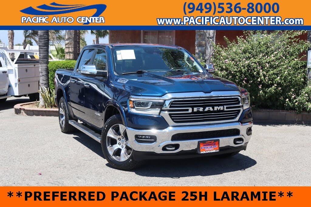 2022 RAM 1500 Laramie Crew Cab 4WD