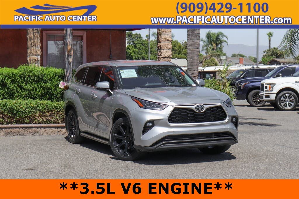 2022 Toyota Highlander LE FWD