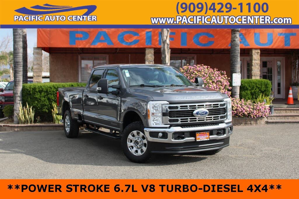 2023 Ford F-250 Super Duty XLT Crew Cab 4WD