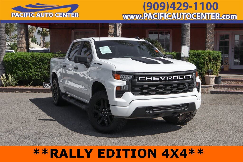 2024 Chevrolet Silverado 1500 Custom Crew Cab 4WD