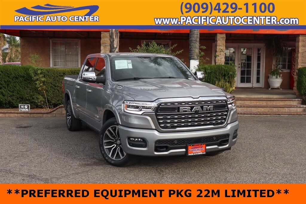 2025 RAM 1500 Limited Crew Cab 4WD