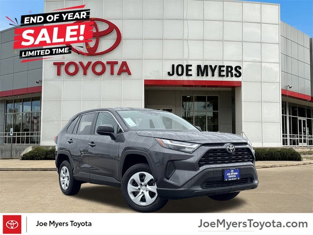 2025 Toyota RAV4 LE FWD