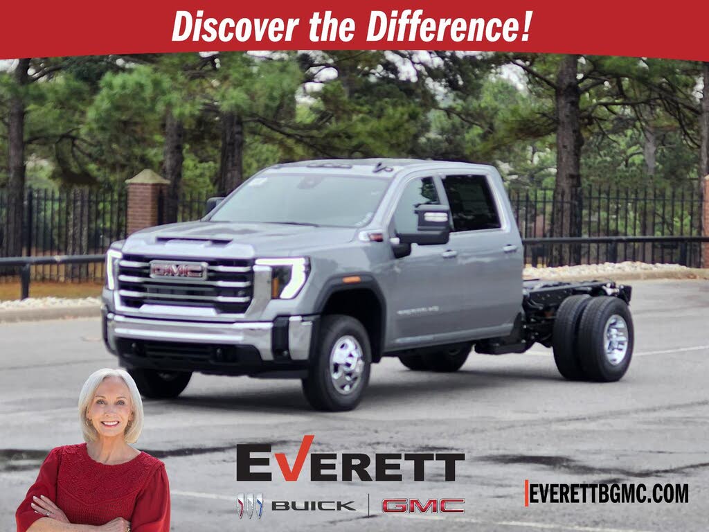 2026 GMC Sierra 3500HD Chassis SLE Crew Cab 4WD