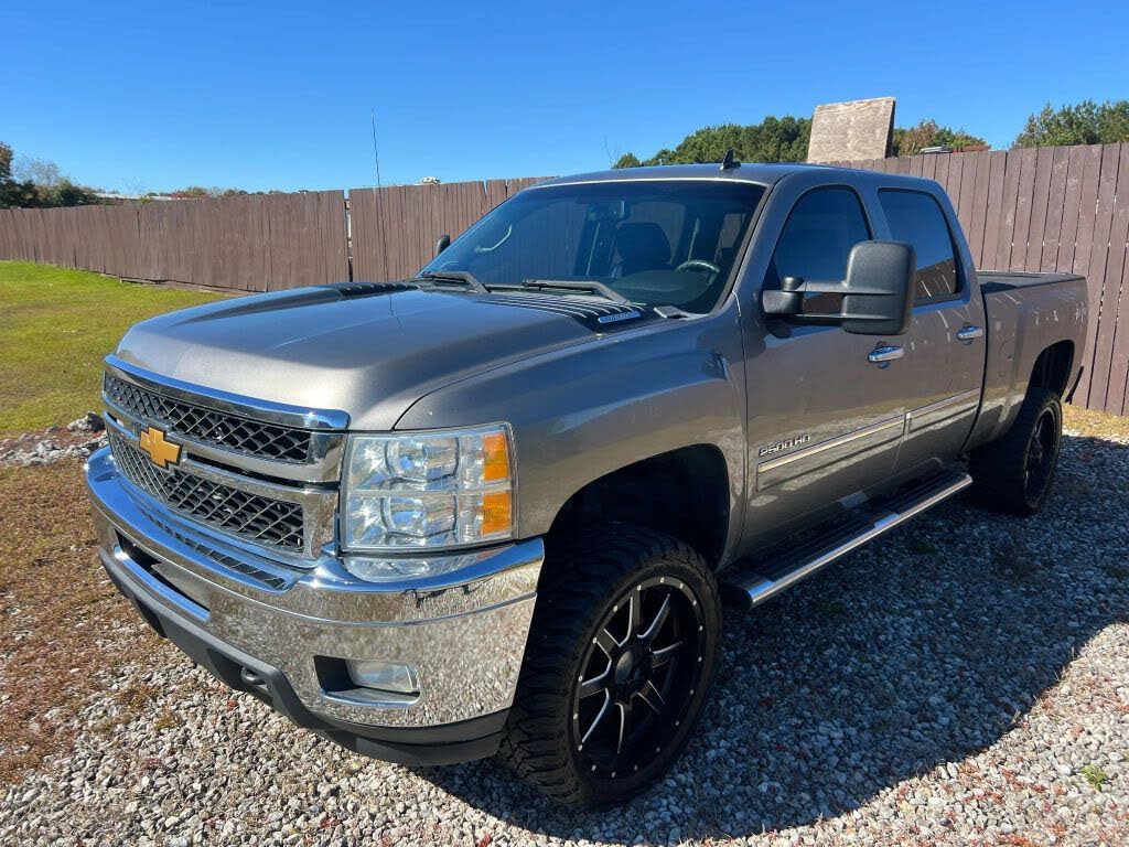 2013 Chevrolet Silverado 2500HD LT Crew Cab 4WD