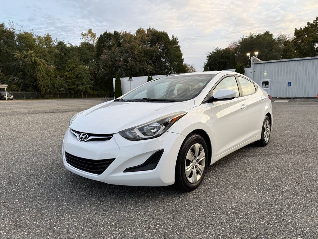 2016 Hyundai Elantra SE FWD