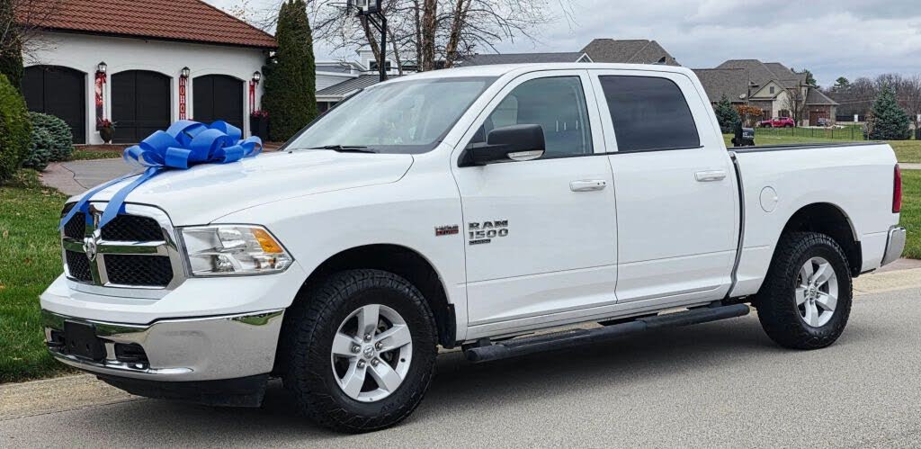 2022 RAM 1500 Classic SLT Crew Cab 4WD